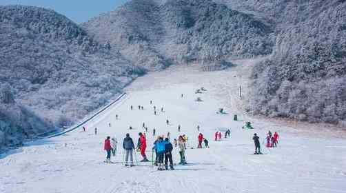 神农架滑雪场门票多少钱,神农架滑雪场开放时间