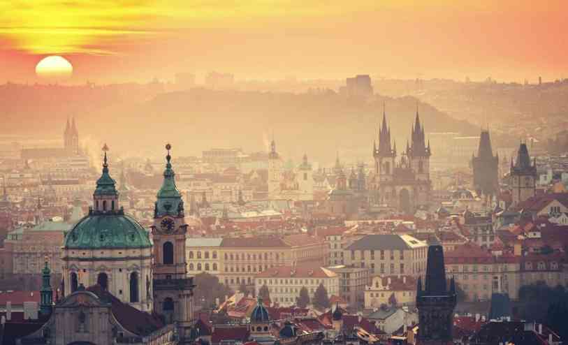 捷克最佳旅游时间_捷克旅游签证攻略全拿走！