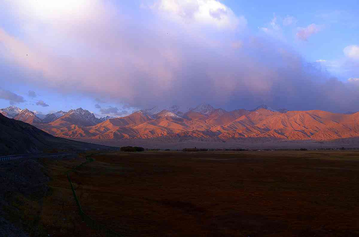 新疆喀什帕米尔高原旅游必去景点