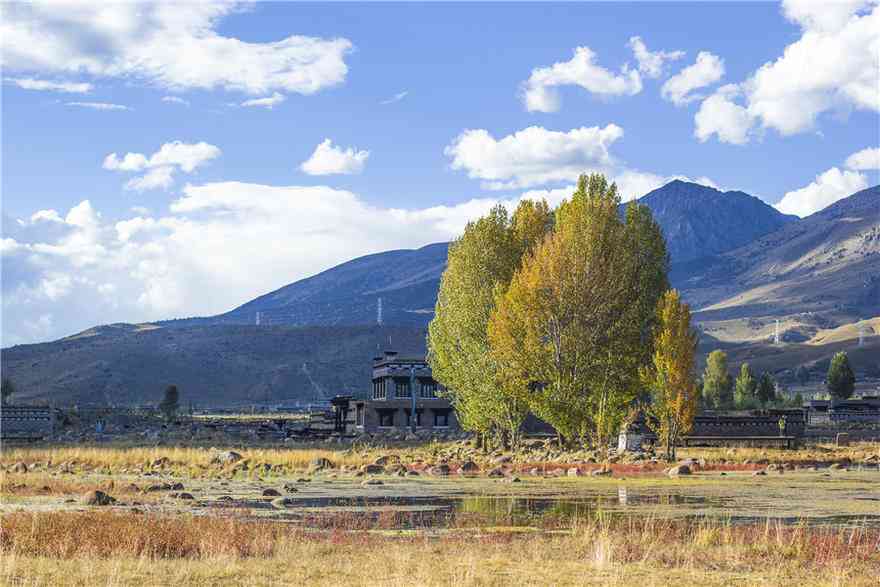 稻城亚丁游玩攻略，打卡《从你的全世界路过》取景地稻城亚丁！