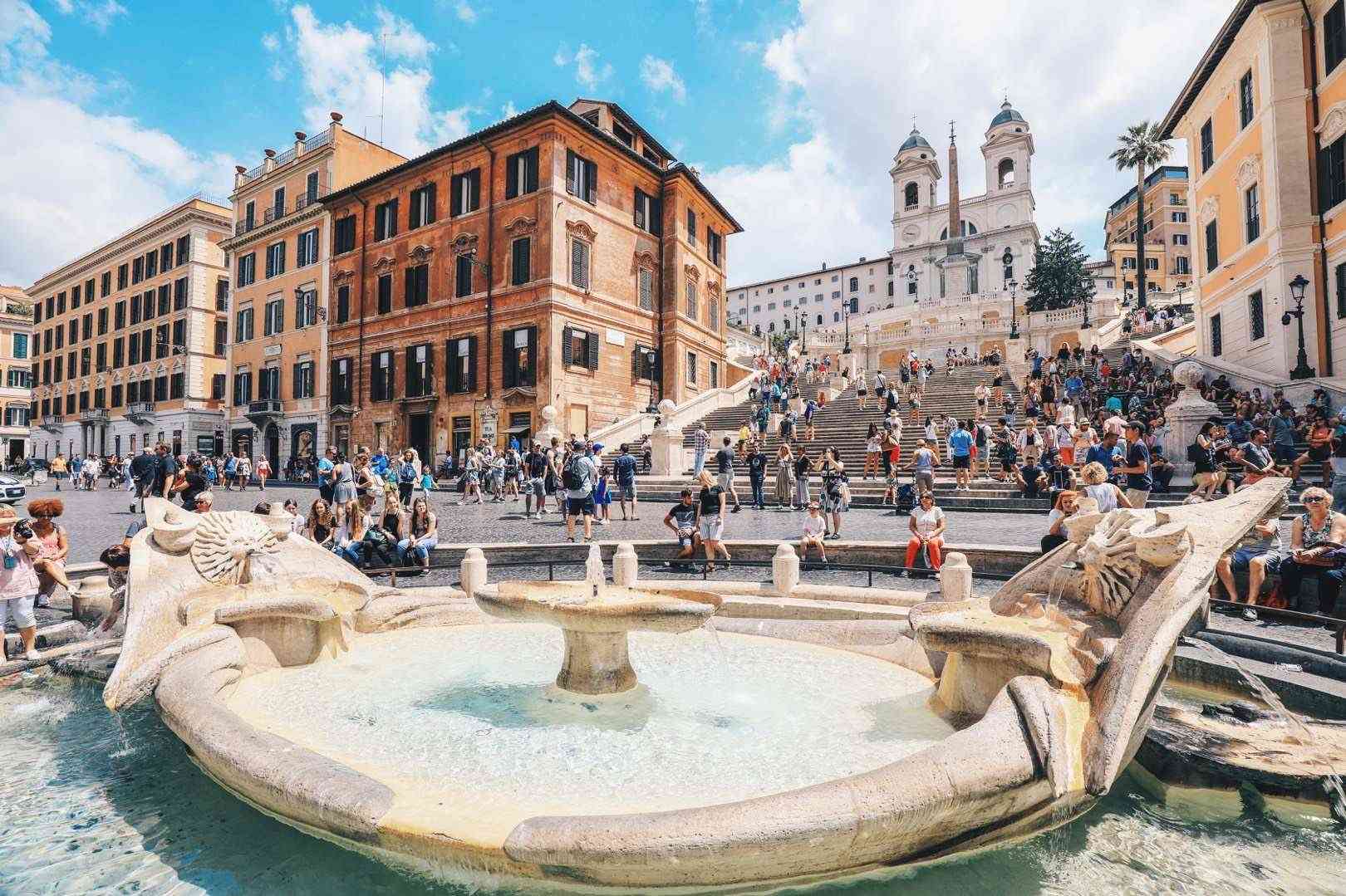 想去罗马旅行吗？来跟随奥黛丽·赫本开启你的《罗马假日》