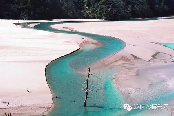 上帝为什么造四川（甘孜国际摄影大赛获奖作品选）