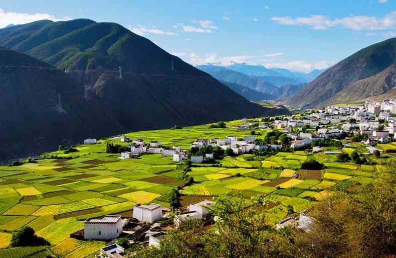川藏高原的隐秘小城—乡城攻略