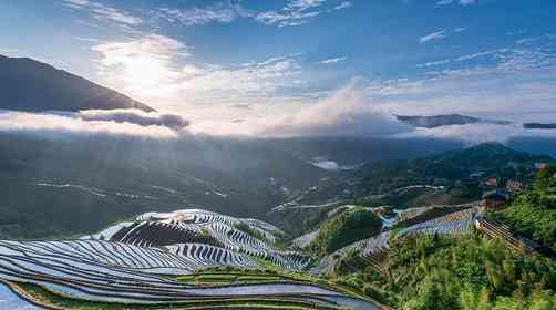 桂林山水甲天下，有哪些桂林旅游景点最不能错过？